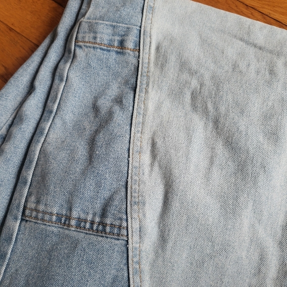 Junior size 3 wide leg jeans - light wash - Picture 3 of 6